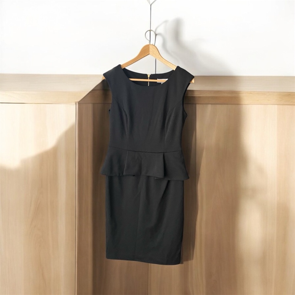 Calvin Klein Black Fitted Peplum Sleeveless Lined Sheath Dress Size 4 Elegant